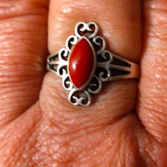 Sterling silver ring - Picture 1 of 2